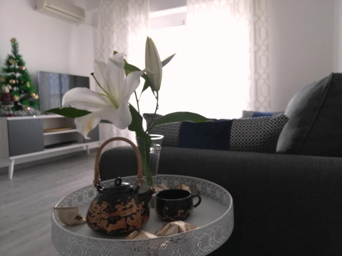 Beachfront Modern And Spacious Apartment Torrevieja Buitenkant foto